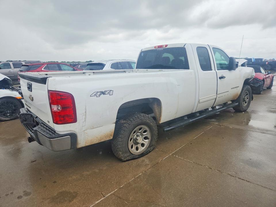 Photo 3 from auction – 2009 CHEVROLET SILVERADO with VIN 1GCEK29J09E161438