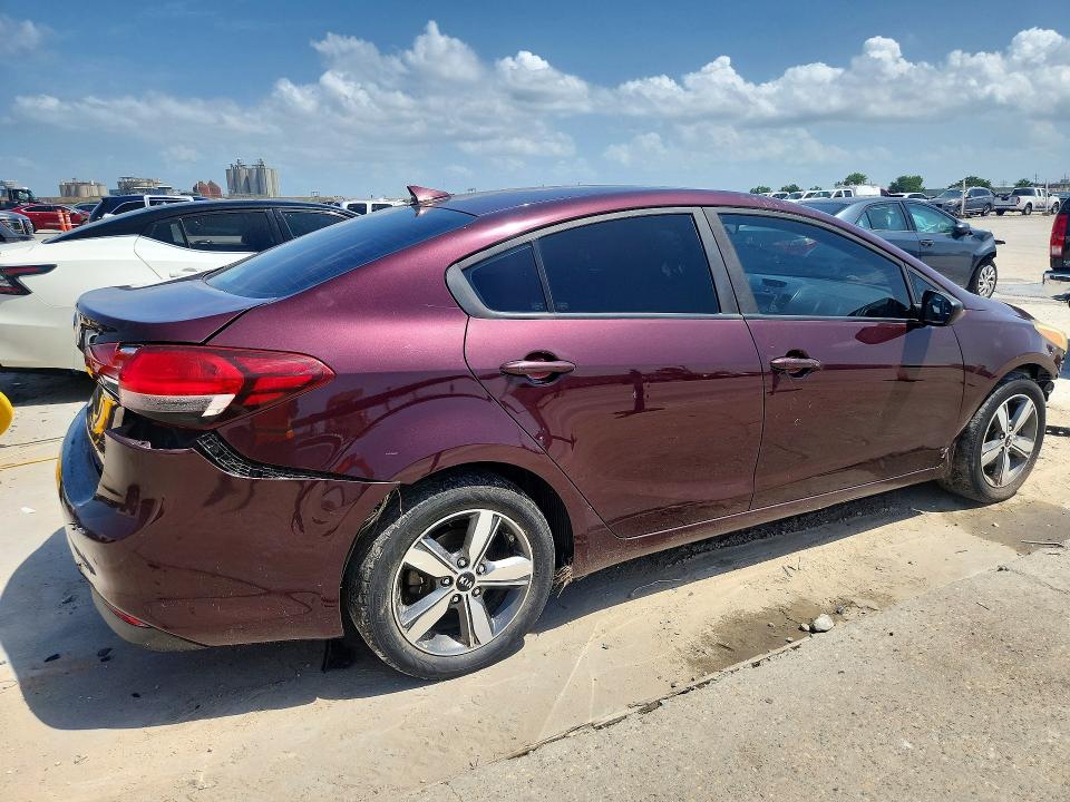 Photo 3 from auction – 2018 KIA FORTE with VIN 3KPFL4A78JE271109