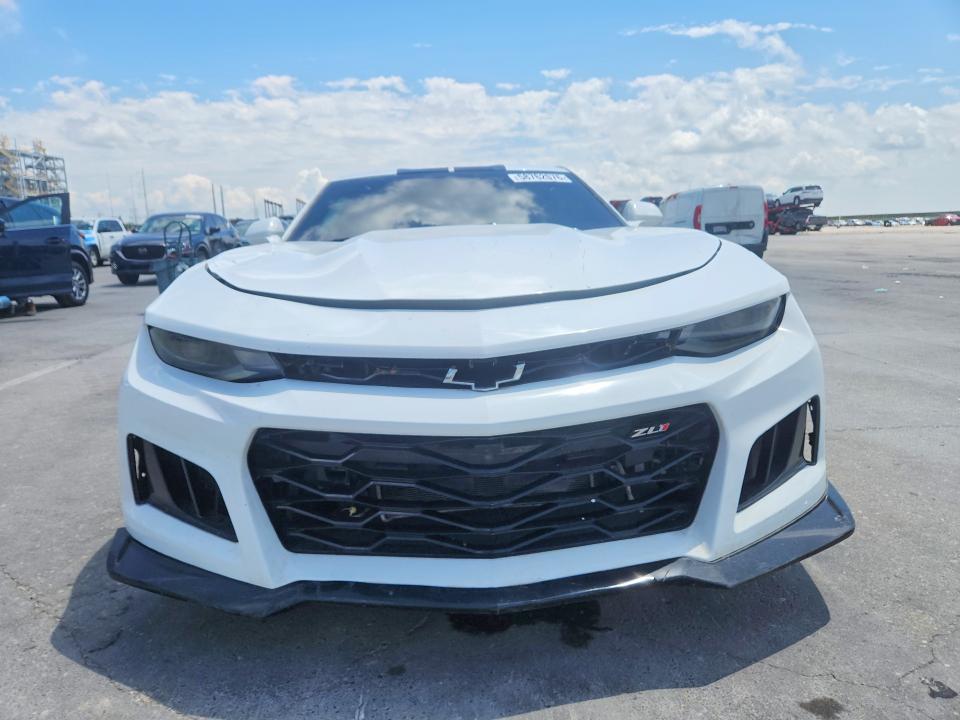 Photo 5 from auction – 2017 CHEVROLET CAMARO with VIN 1G1FF1R79H0150210