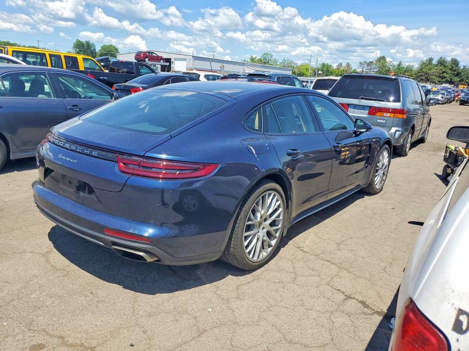 Photo 3 from auction – 2018 PORSCHE PANAMERA with VIN WP0AA2A76JL107529