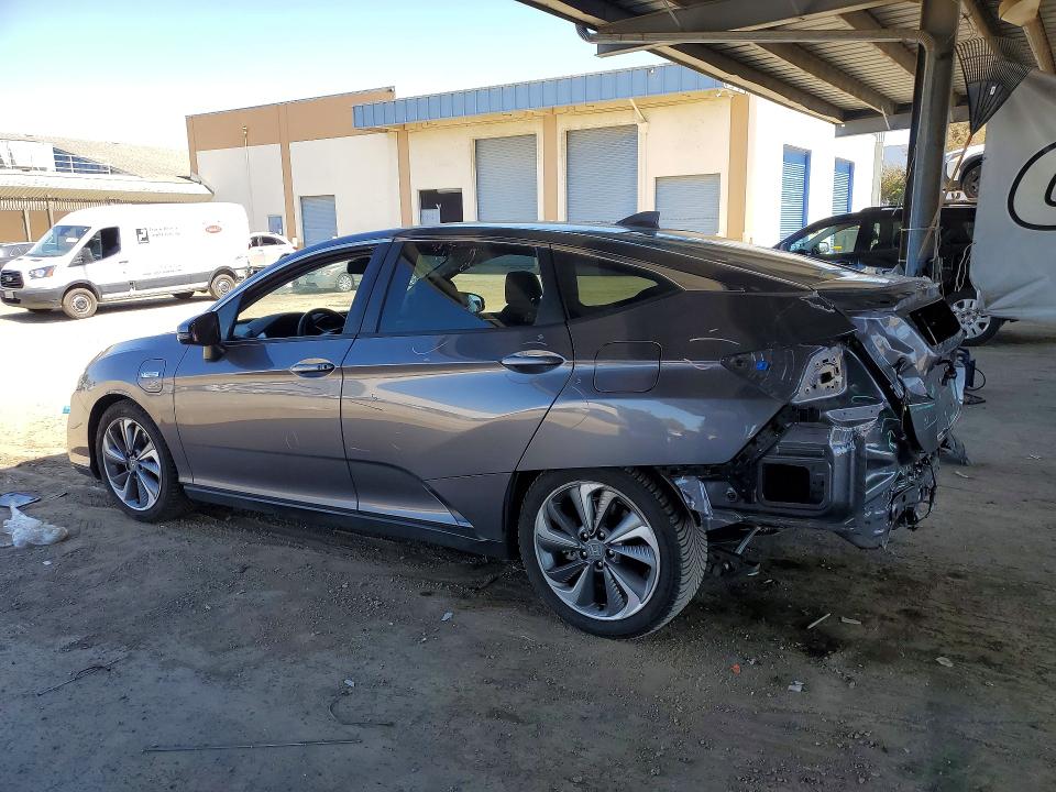 Photo 2 from auction – 2018 HONDA CLARITY with VIN JHMZC5F18JC009233