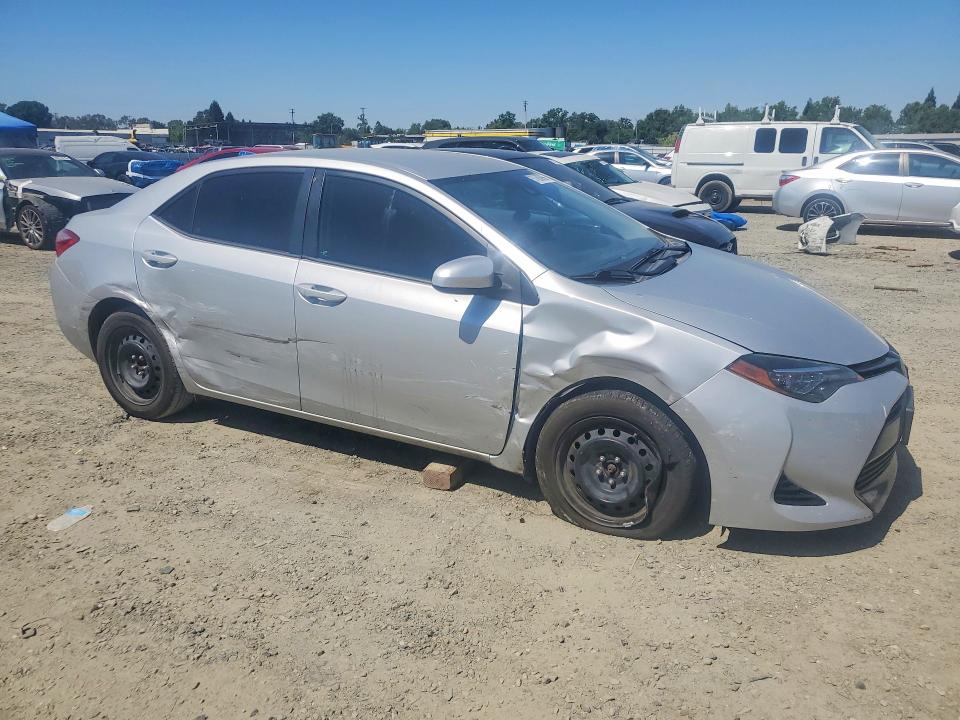 Photo 4 from auction – 2018 TOYOTA COROLLA with VIN 2T1BURHE5JC000519