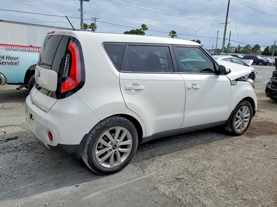 Снимка 3 от търг – 2018 KIA SOUL с VIN KNDJP3A58J7590372