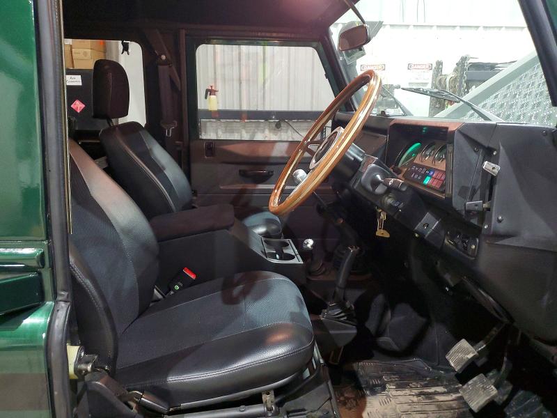 Photo 7 from auction – 1993 LAND ROVER DEFENDER with VIN SALLDVAF7KA921679