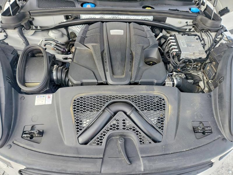 Photo 12 from auction – 2020 PORSCHE MACAN with VIN WP1AB2A57LLB32517