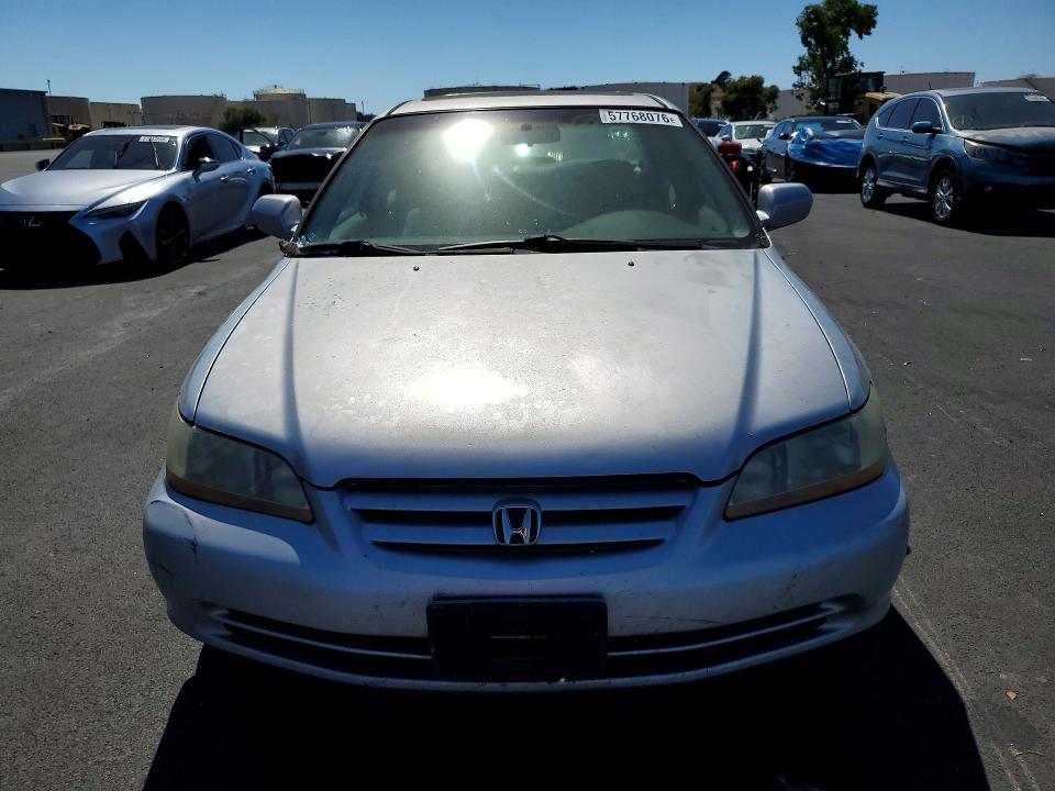 Photo 5 from auction – 2002 HONDA ACCORD with VIN 1HGCG66822A016207