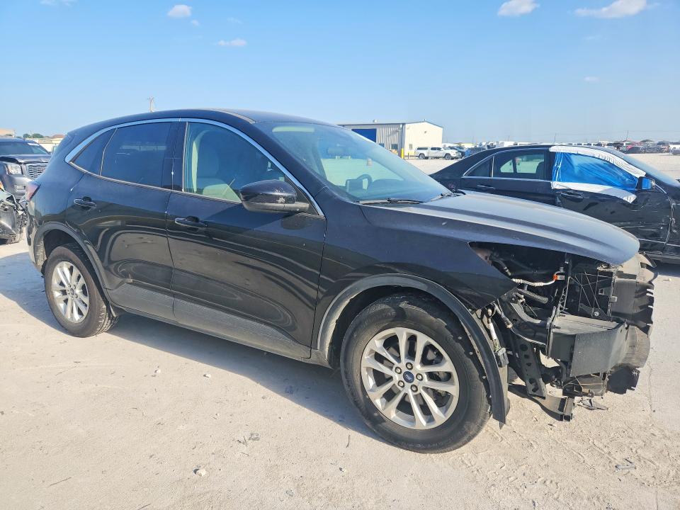 Photo 4 from auction – 2020 FORD ESCAPE with VIN 1FMCU9G64LUA82257