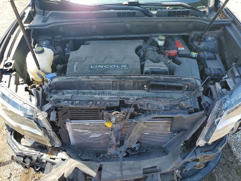 Photo 12 from auction – 2016 LINCOLN MKX with VIN 2LMTJ8KR8GBL62977