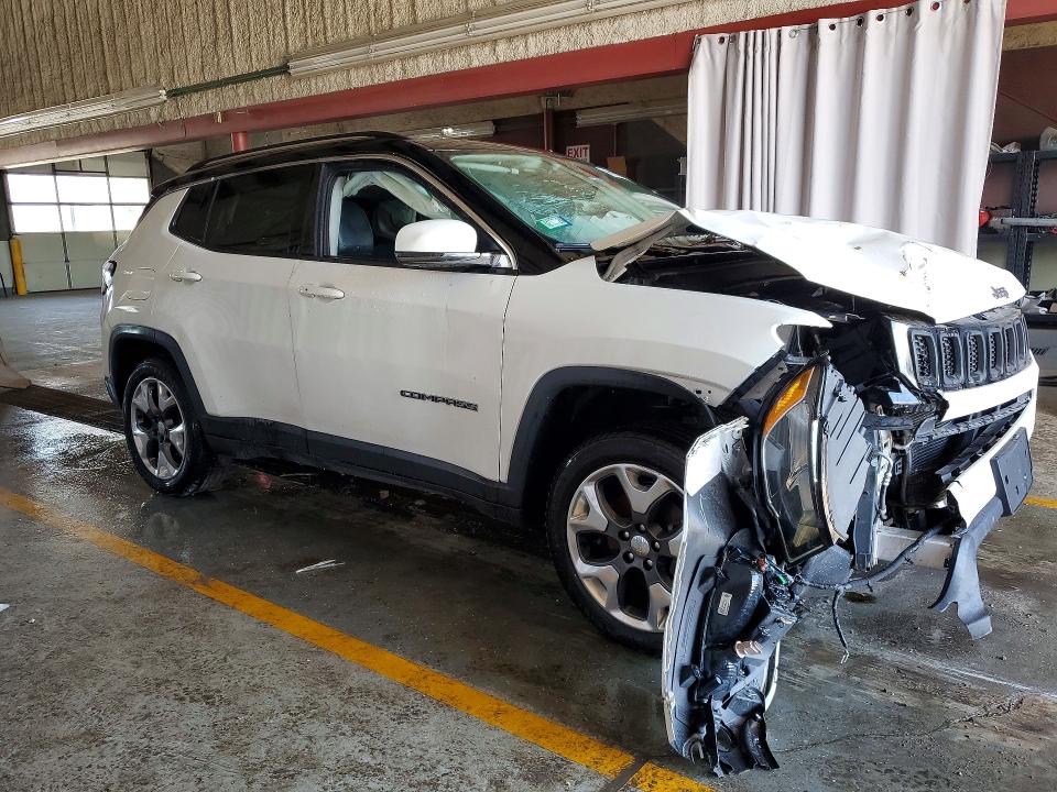 Photo 4 from auction – 2018 JEEP COMPASS with VIN 3C4NJDCB9JT209569