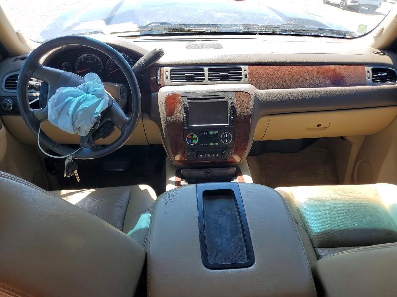 Photo 8 from auction – 2014 CHEVROLET SUBURBAN with VIN 1GNSCKE09ER161266