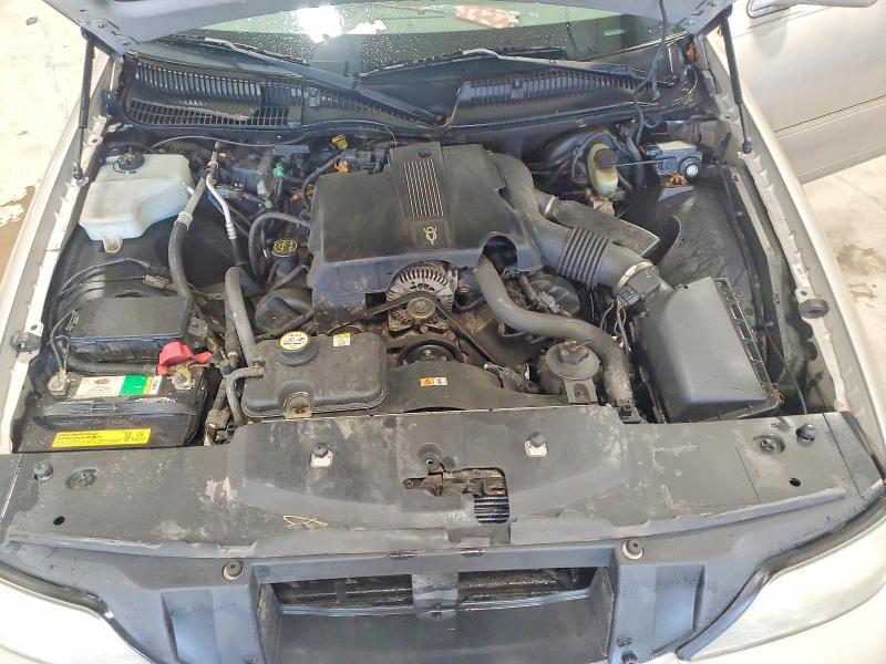 Photo 11 from auction – 2003 LINCOLN TOWN CAR with VIN 1LNHM81W73Y603232