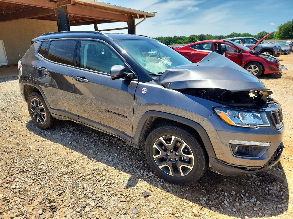 Photo 4 from auction – 2020 JEEP COMPASS with VIN 3C4NJDDB0LT122256