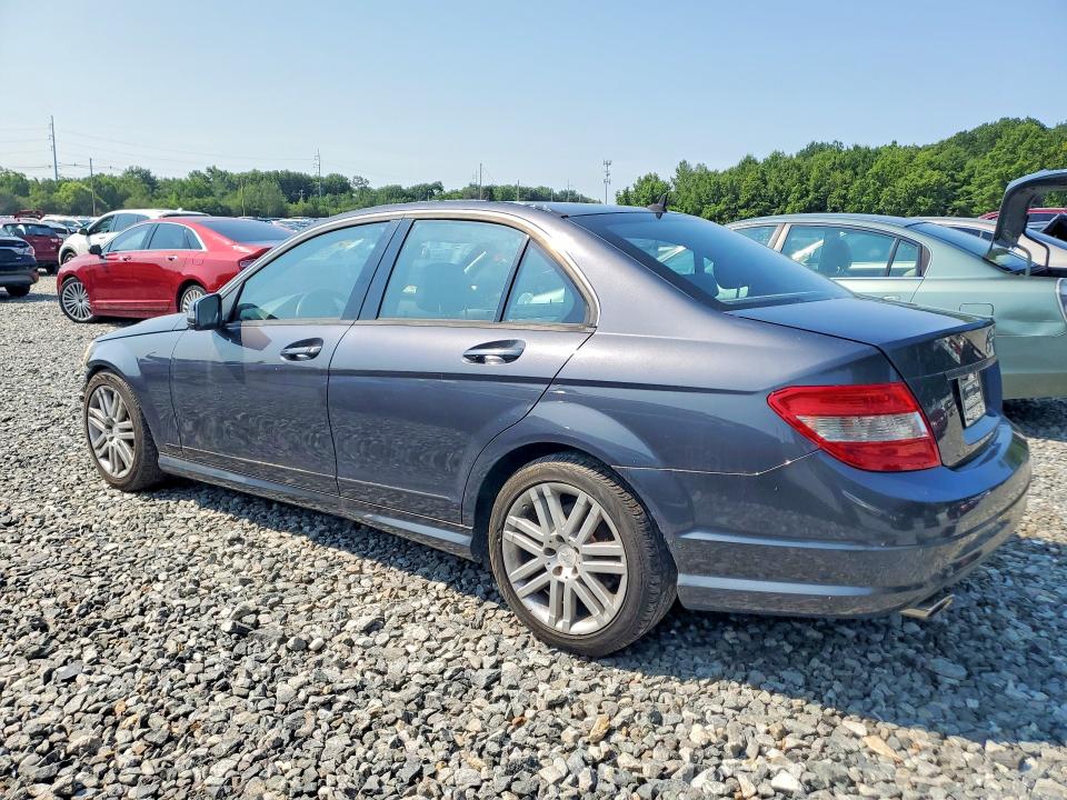 Photo 2 from auction – 2011 MERCEDES-BENZ C with VIN WDDGF8BB3BR133995