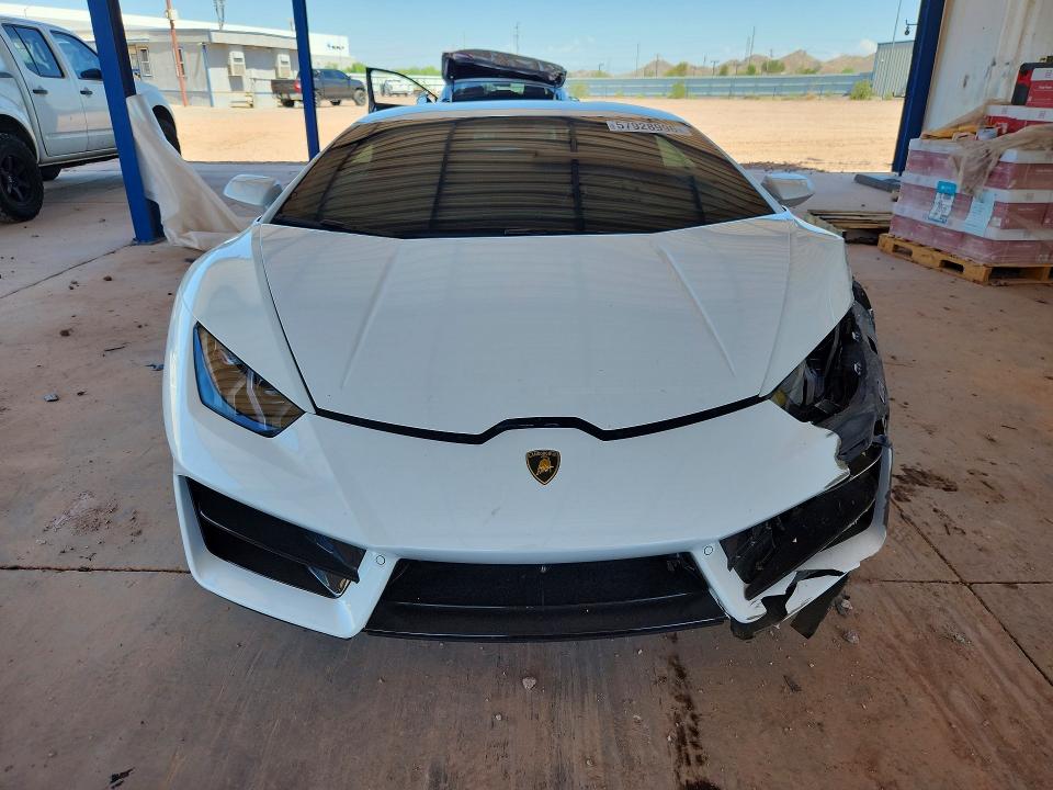Photo 5 from auction – 2018 LAMBORGHINI HURACAN with VIN ZHWUC2ZF3JLA10432