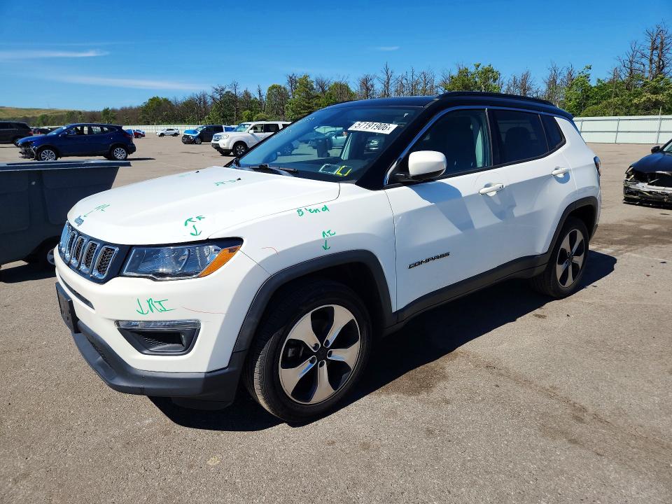 JEEP COMPASS 2018 with VIN 3C4NJDBB5JT178421 - Photo from auction