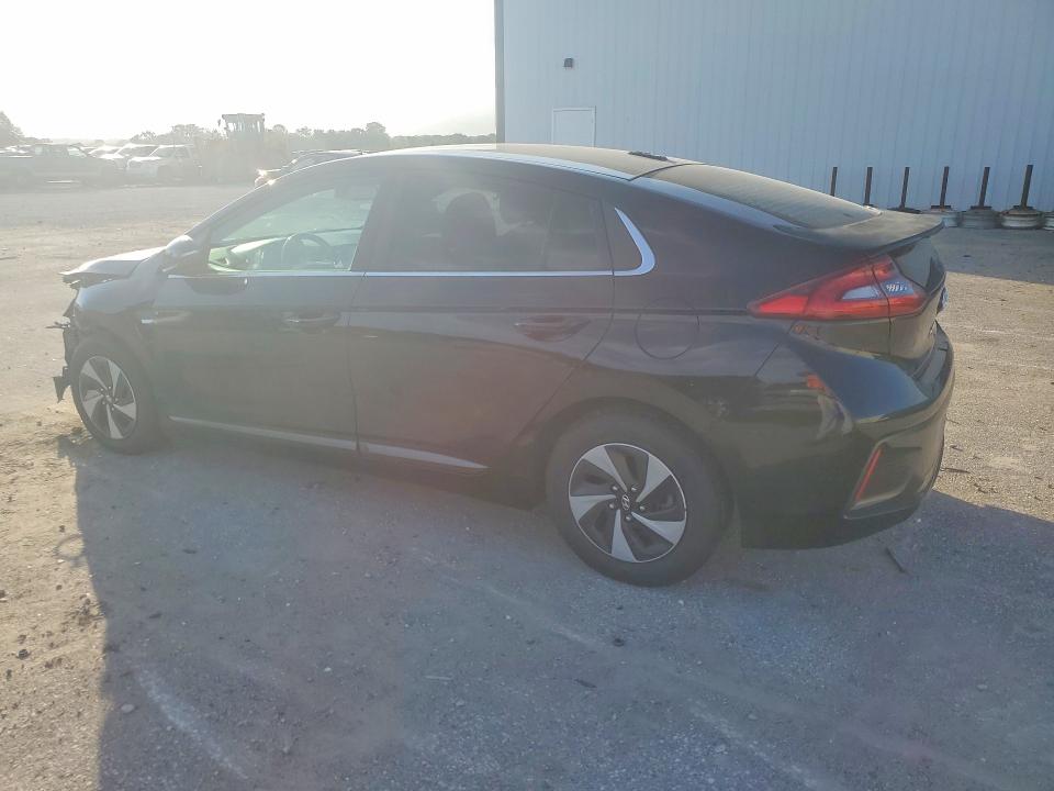 Photo 2 from auction – 2018 HYUNDAI IONIQ with VIN KMHC75LC2JU087577