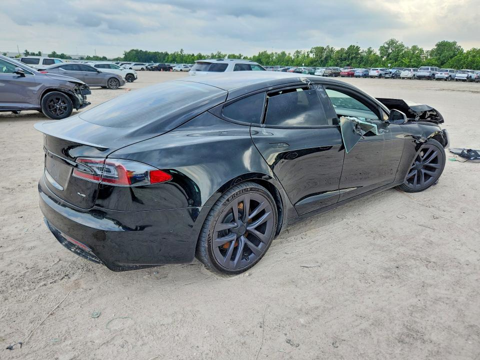 Photo 3 from auction – 2021 TESLA MODEL S with VIN 5YJSA1E68MF439365