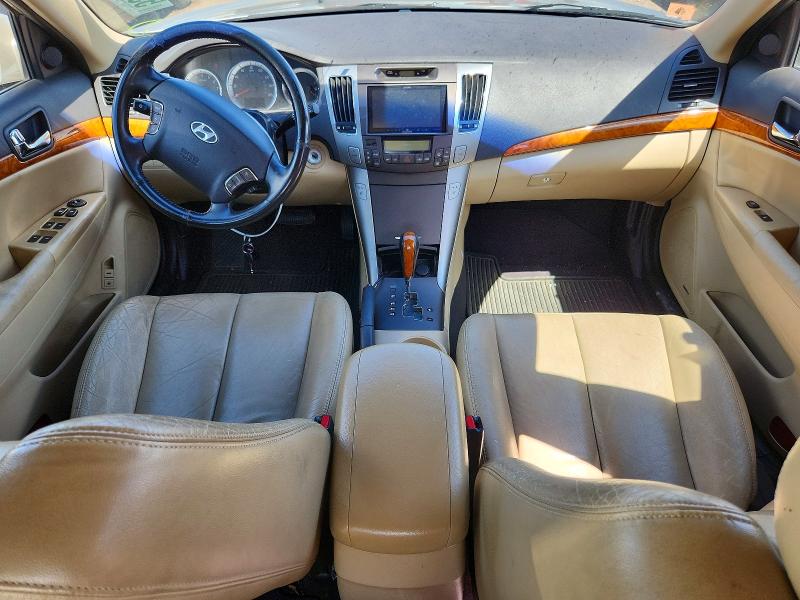 Photo 8 from auction – 2009 HYUNDAI SONATA with VIN 5NPEU46F59H425601