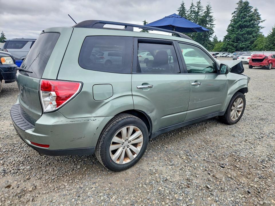 Photo 3 from auction – 2013 SUBARU FORESTER with VIN JF2SHAEC0DH429402