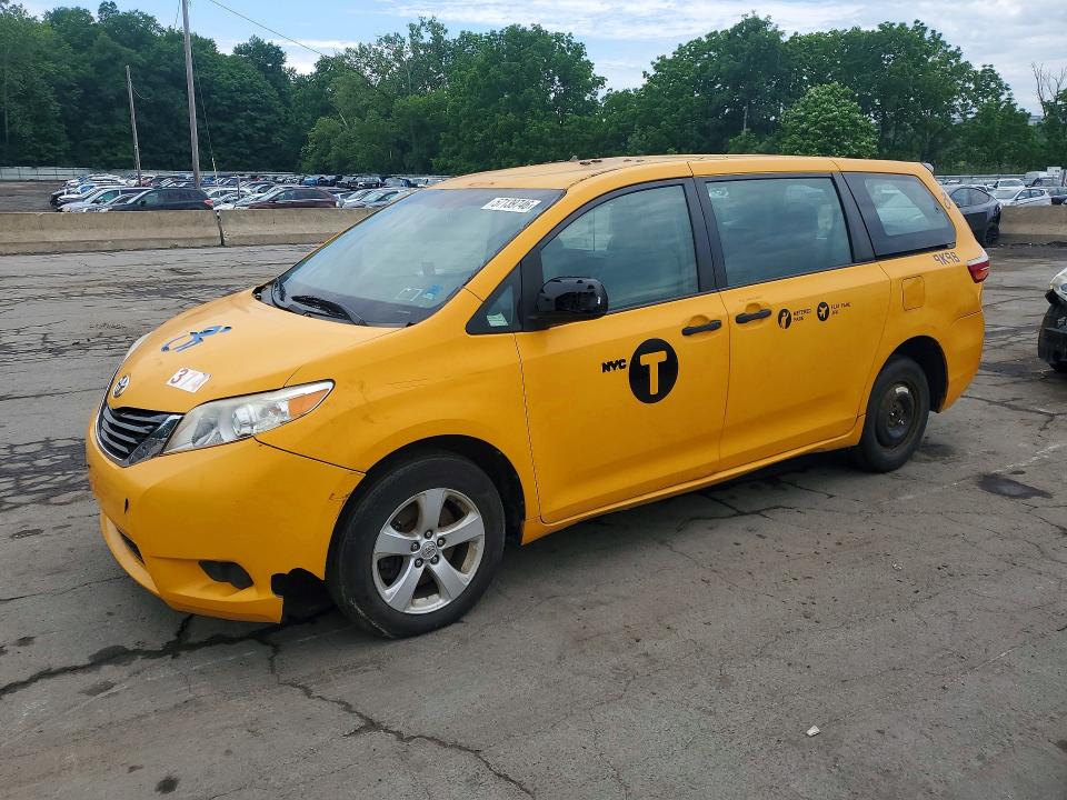 TOYOTA SIENNA 2016 with VIN 5TDZK3DC1GS754152 - Photo from auction