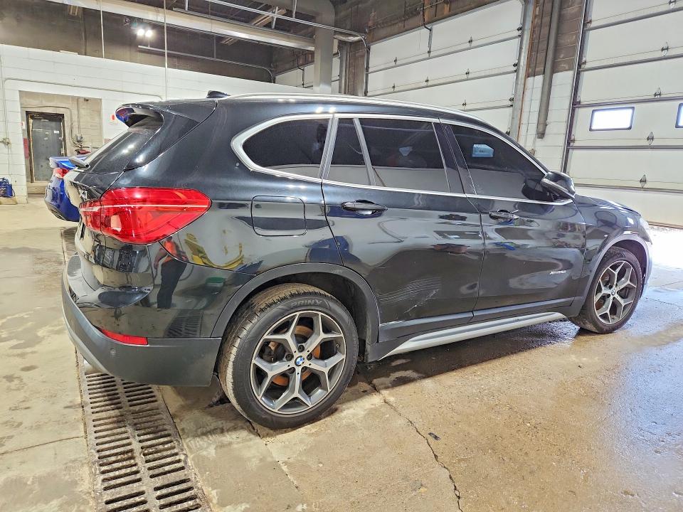 Фото 3 с аукциона – 2017 BMW X1 с VIN WBXHT3C30H5F86785