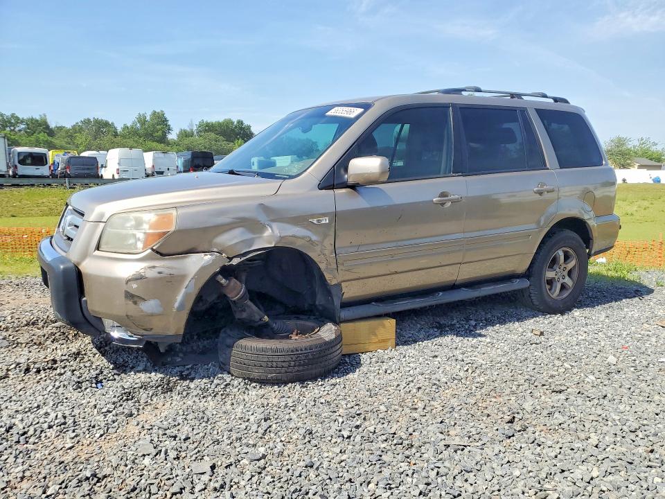 HONDA PILOT 2007 with VIN 2HKYF18597H517981 - Photo from auction