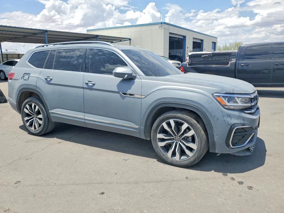 Photo 4 from auction – 2023 VOLKSWAGEN ATLAS with VIN 1V2FR2CA0PC508170