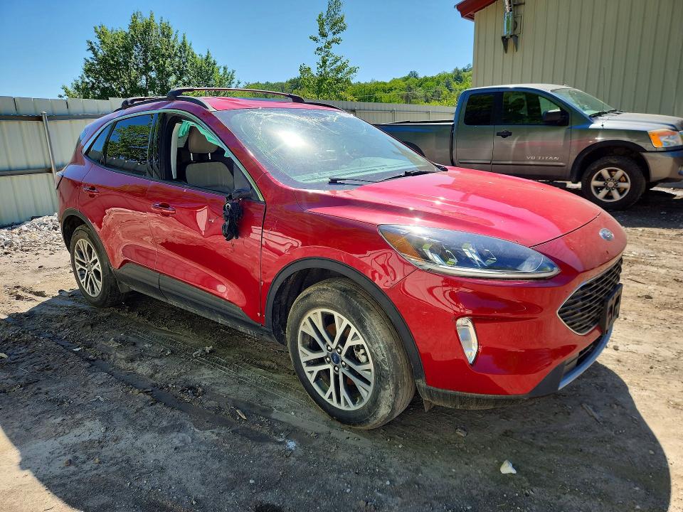 Photo 4 from auction – 2022 FORD ESCAPE with VIN 1FMCU9CZ3NUA87596