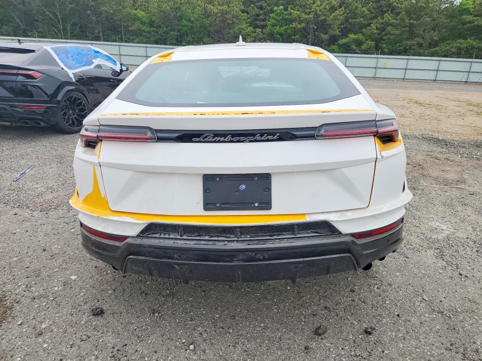 Photo 6 from auction – 2024 LAMBORGHINI URUS with VIN ZPBUC3ZL4RLA35636