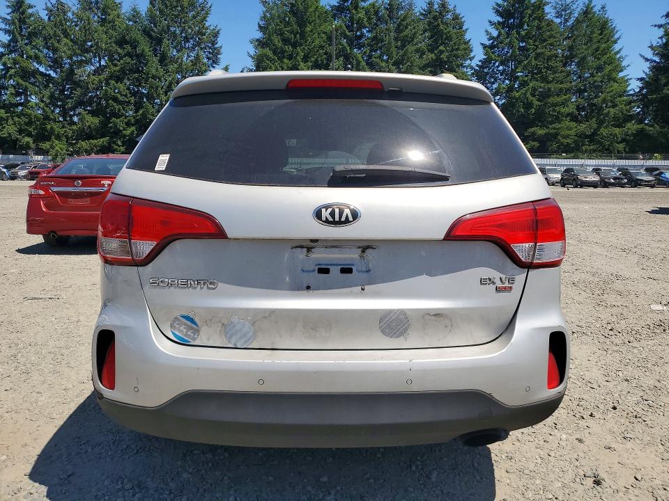 Photo 6 from auction – 2014 KIA SORENTO with VIN 5XYKU4A72EG491494