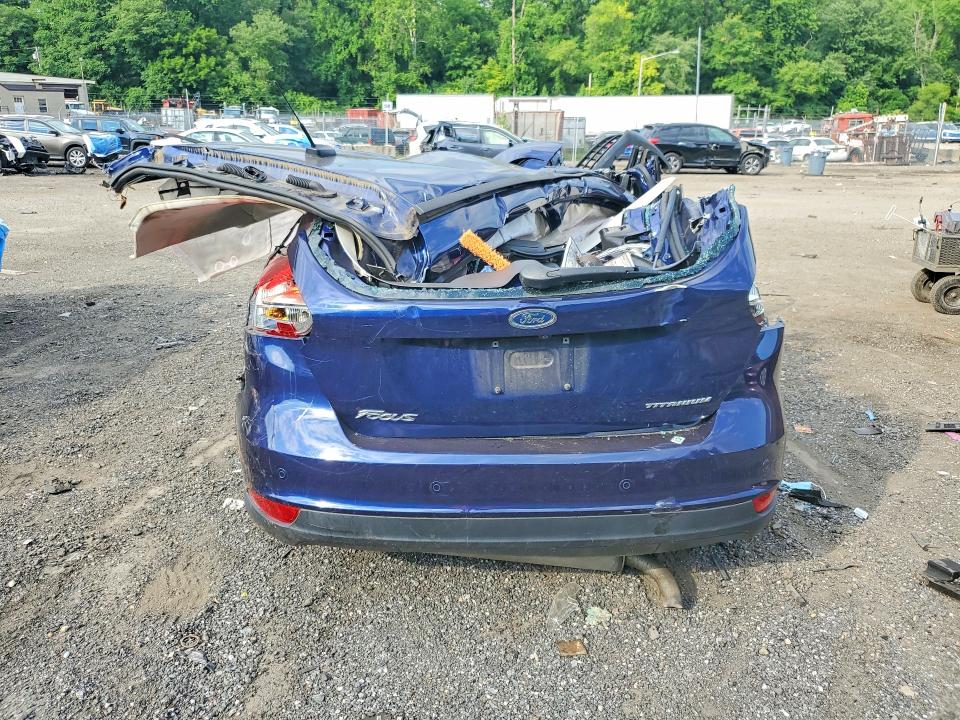 Photo 6 from auction – 2017 FORD FOCUS with VIN 1FADP3N27HL202777