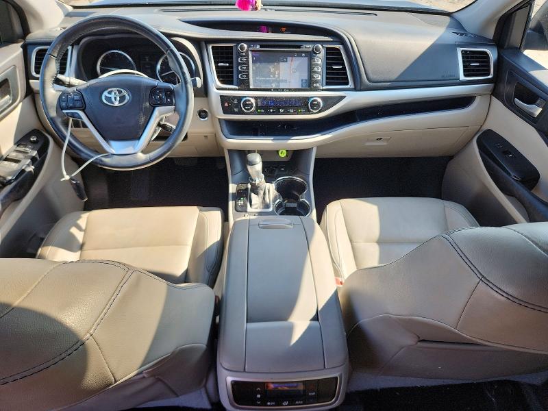 Photo 8 from auction – 2016 TOYOTA HIGHLANDER with VIN 5TDJKRFH9GS300014