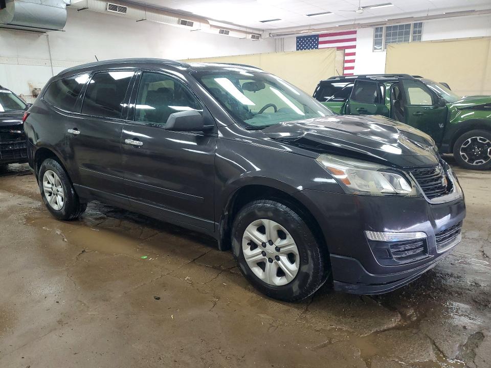 Photo 4 from auction – 2017 CHEVROLET TRAVERSE with VIN 1GNKRFKD4HJ209711