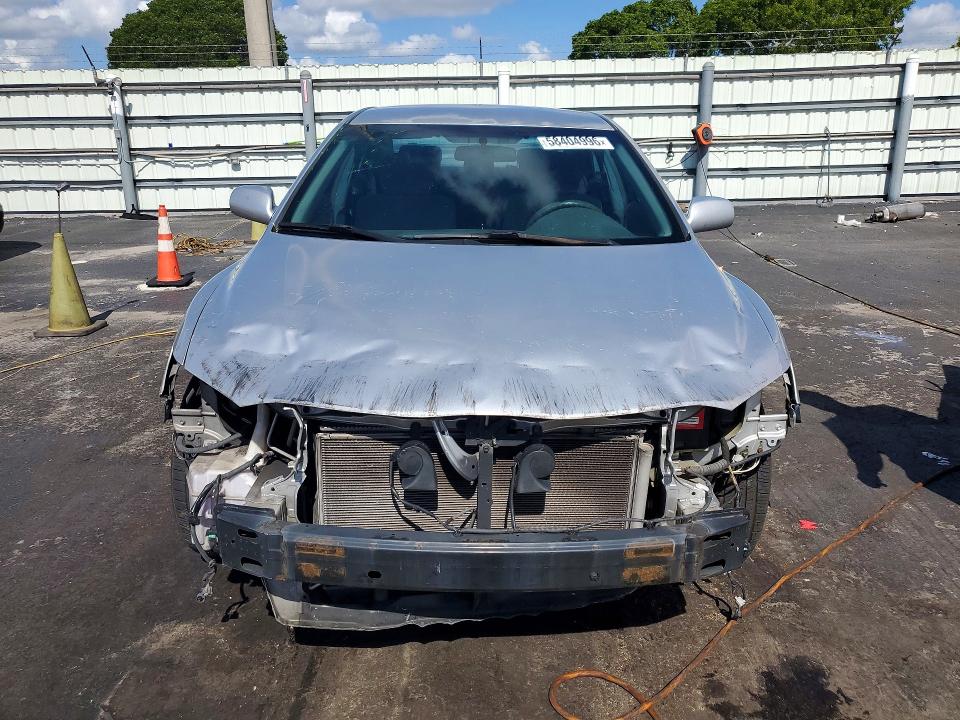 Photo 5 from auction – 2011 TOYOTA CAMRY with VIN 4T1BF3EK6BU187853