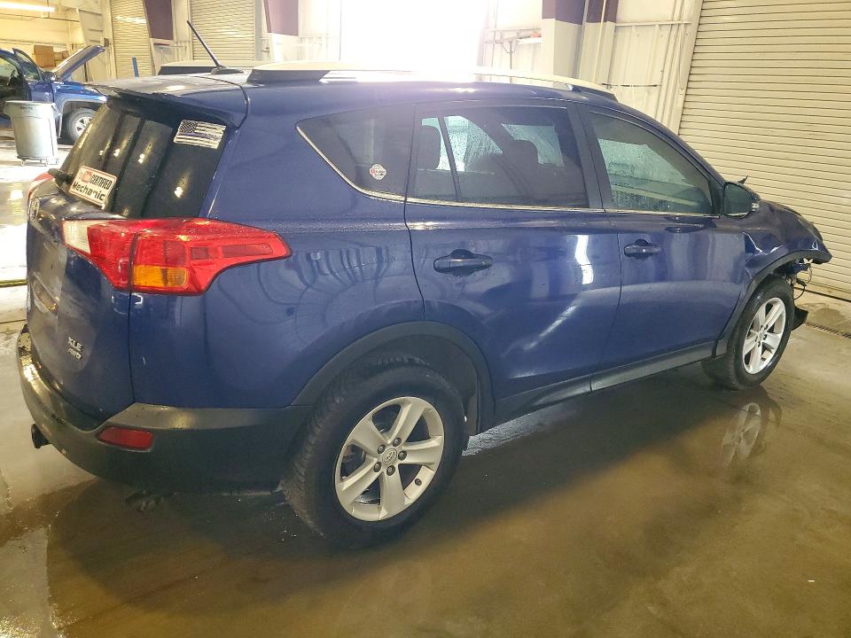Photo 3 from auction – 2014 TOYOTA RAV4 with VIN 2T3RFREV2EW206325