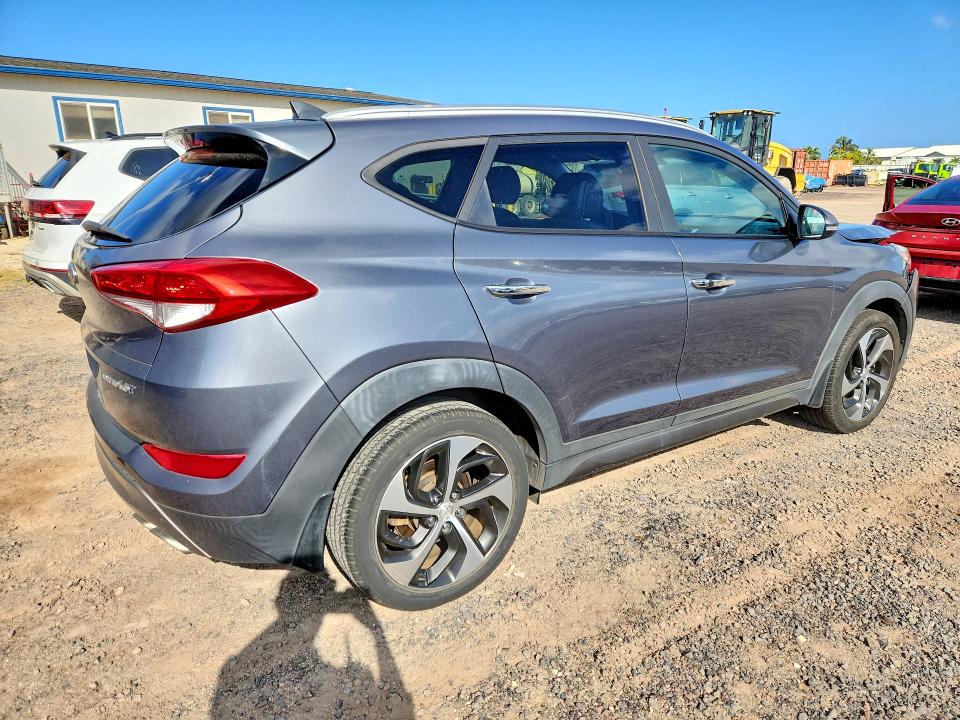 Photo 3 from auction – 2016 HYUNDAI TUCSON with VIN KM8J33A24GU203467