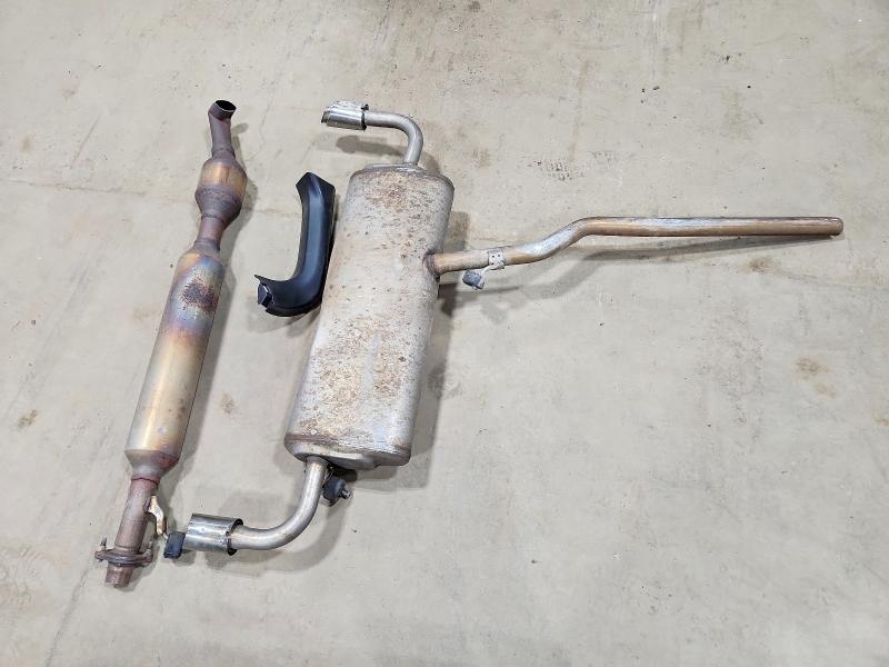 Photo 13 from auction – 2019 TOYOTA RAV4 with VIN 2T3F1RFV8KW057494