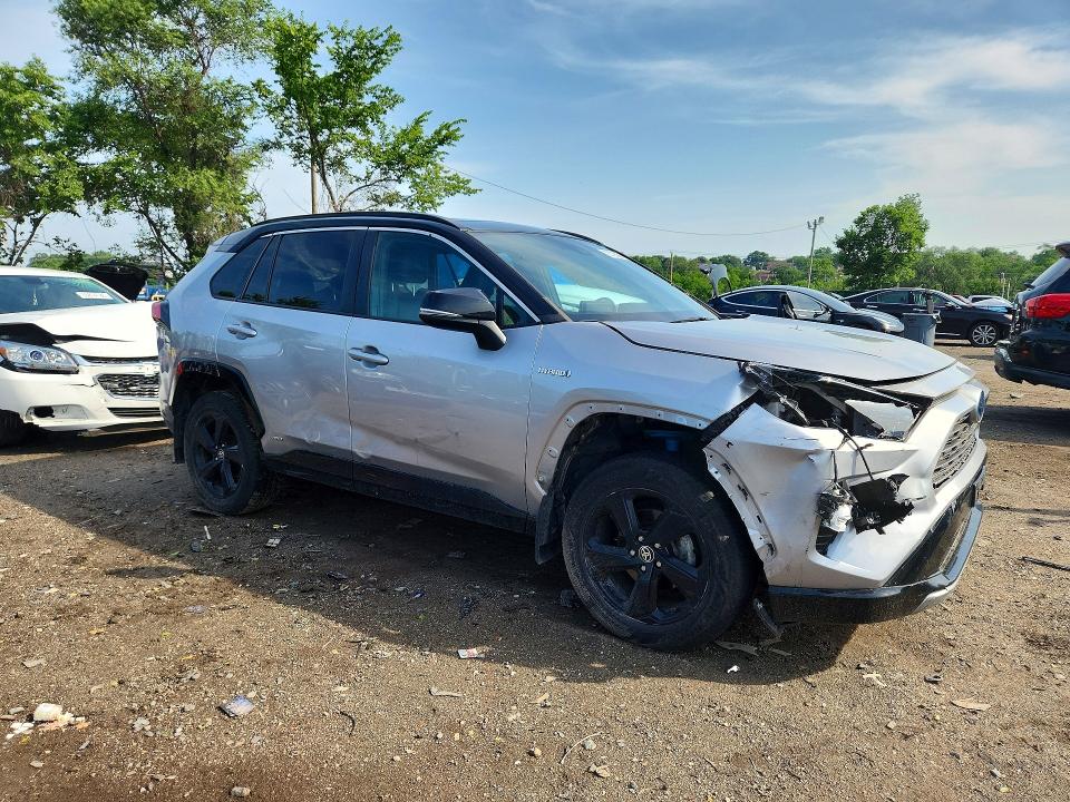 Photo 4 from auction – 2021 TOYOTA RAV4 with VIN 4T3E6RFV3MU051439