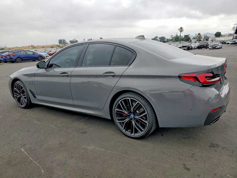 Photo 2 from auction – 2022 BMW 530E with VIN WBA13AG07NCK61992