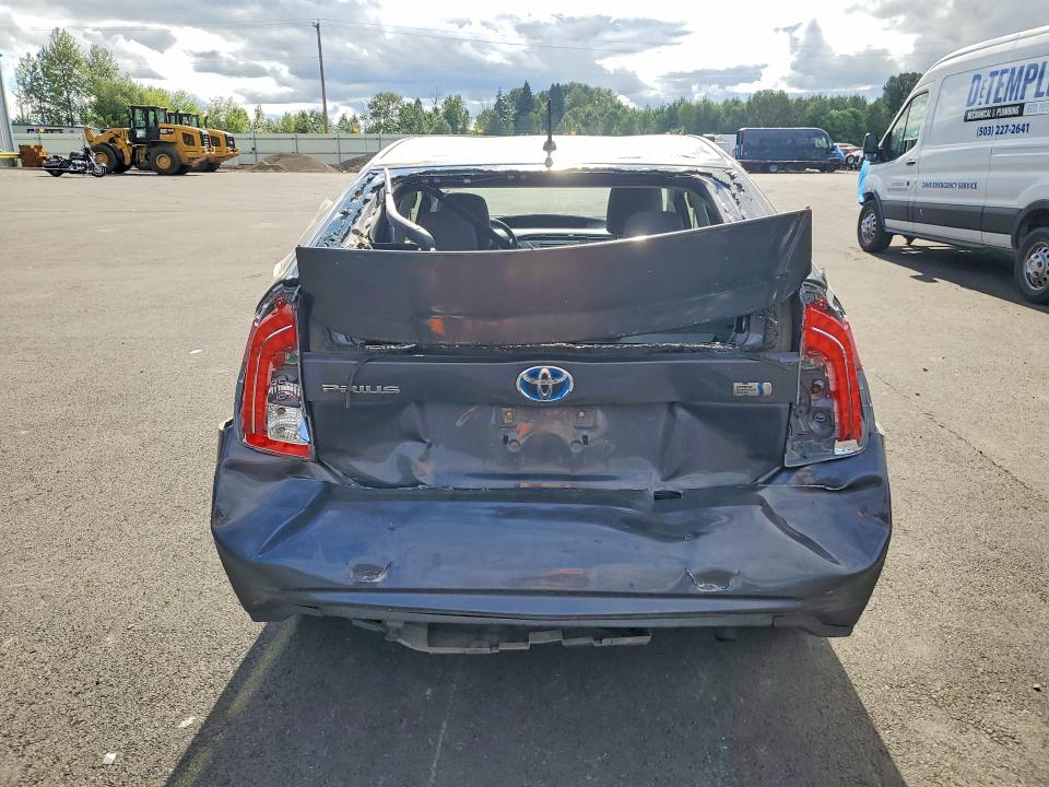 Photo 6 from auction – 2014 TOYOTA PRIUS with VIN JTDKN3DU3E1757601