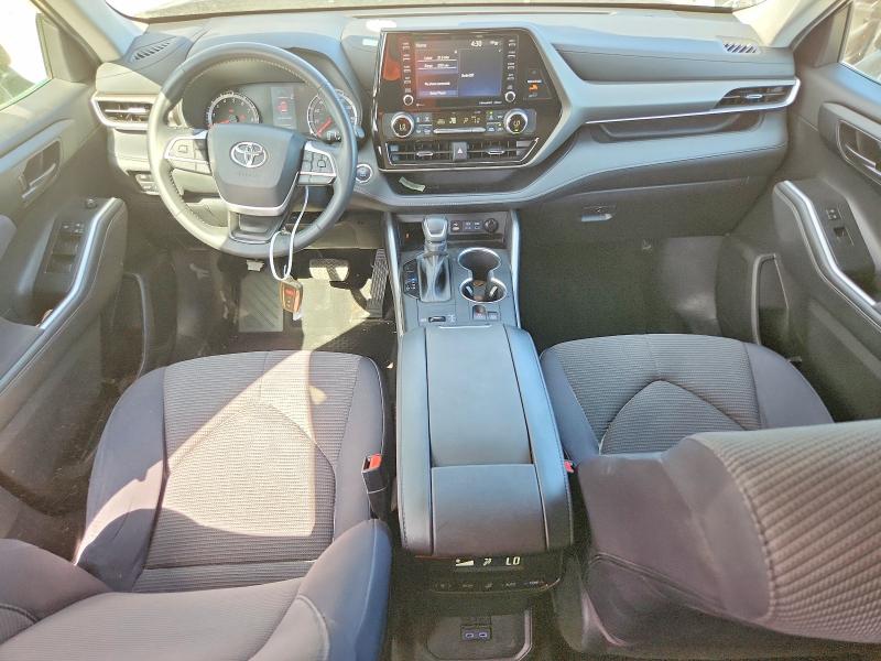 Photo 8 from auction – 2022 TOYOTA HIGHLANDER with VIN 5TDZZRAH5NS557657