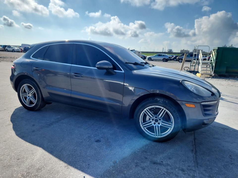 Photo 4 from auction – 2016 PORSCHE MACAN with VIN WP1AB2A5XGLB47521
