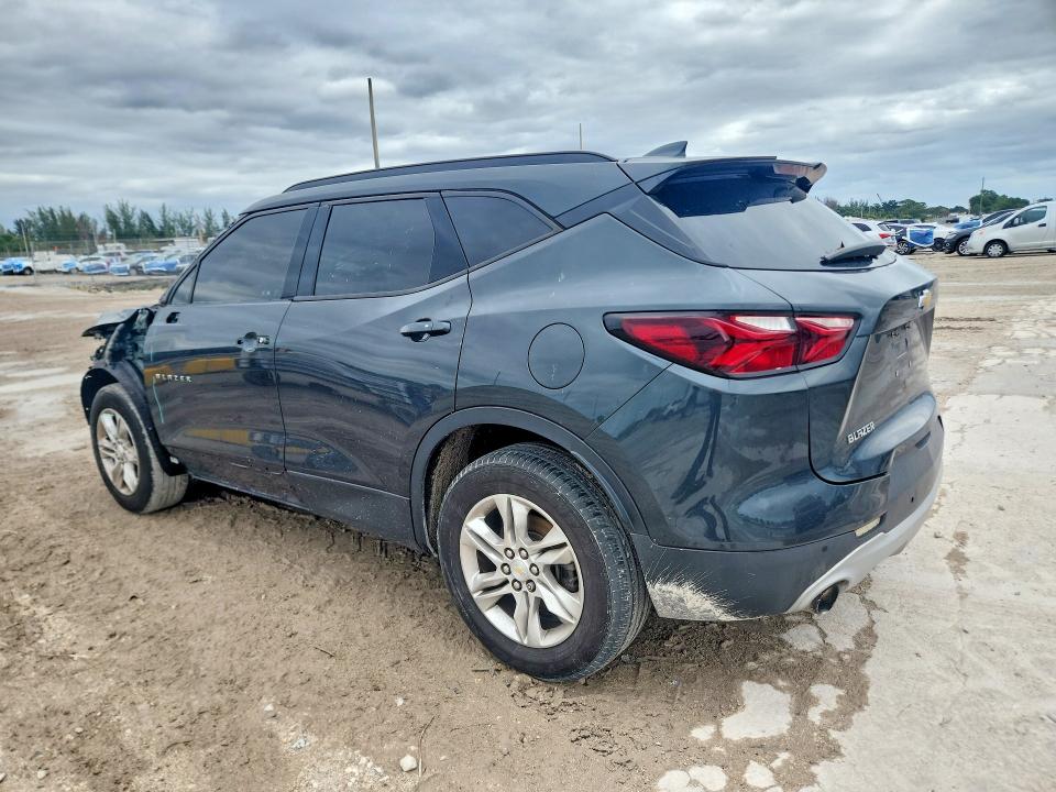 Photo 2 from auction – 2020 CHEVROLET BLAZER with VIN 3GNKBBRA7LS622769