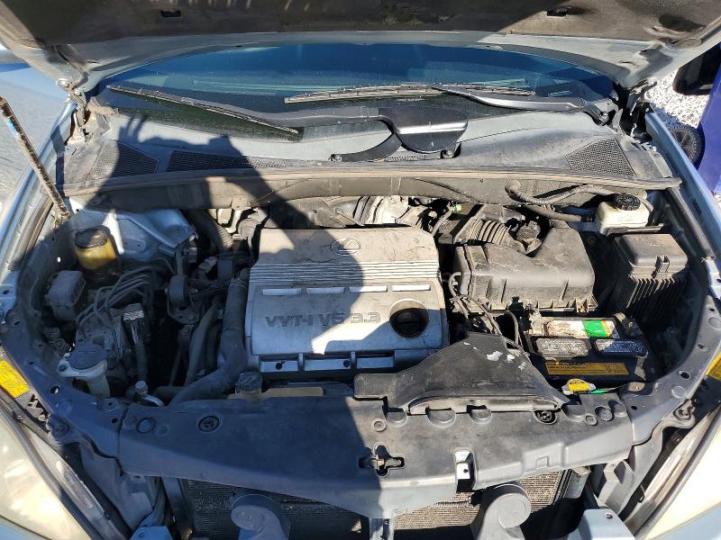 Photo 12 from auction – 2005 LEXUS RX with VIN 2T2HA31U75C047697