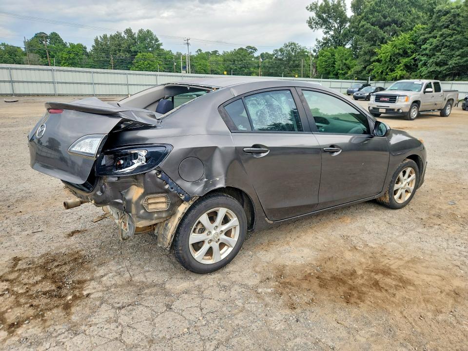 Photo 3 from auction – 2010 MAZDA 3 with VIN JM1BL1SF4A1183647