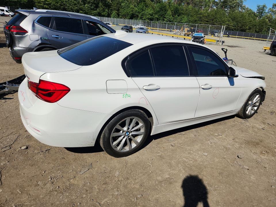 Photo 3 from auction – 2016 BMW 320 with VIN WBA8A3C58GK688351