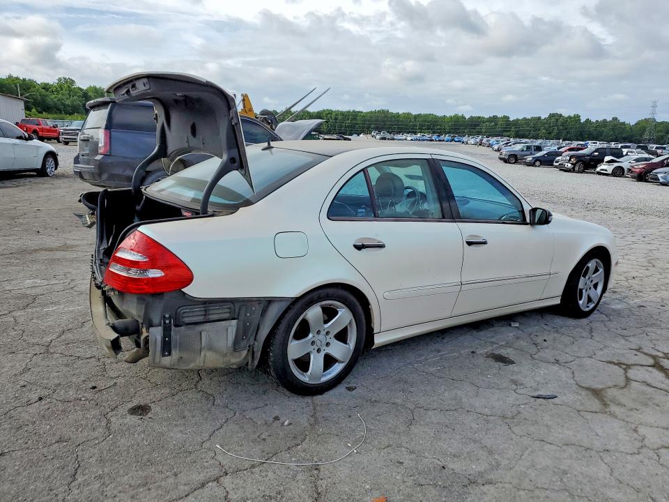 Photo 3 from auction – 2004 MERCEDES-BENZ E with VIN WDBUF70J94A462220