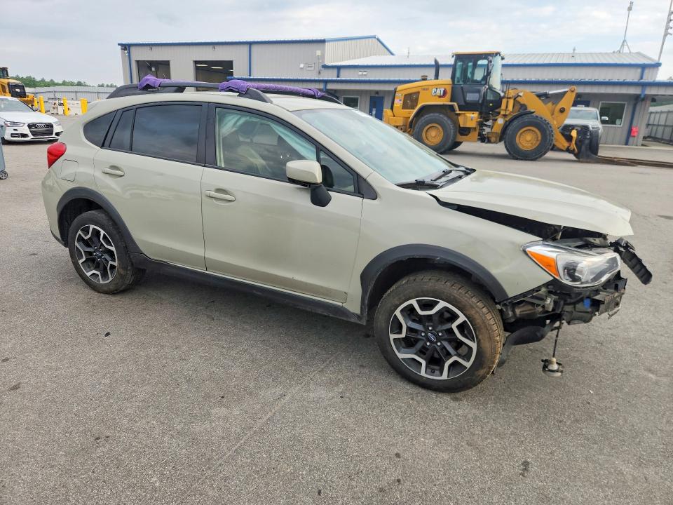 Photo 4 from auction – 2017 SUBARU CROSSTREK with VIN JF2GPABC8H8200517