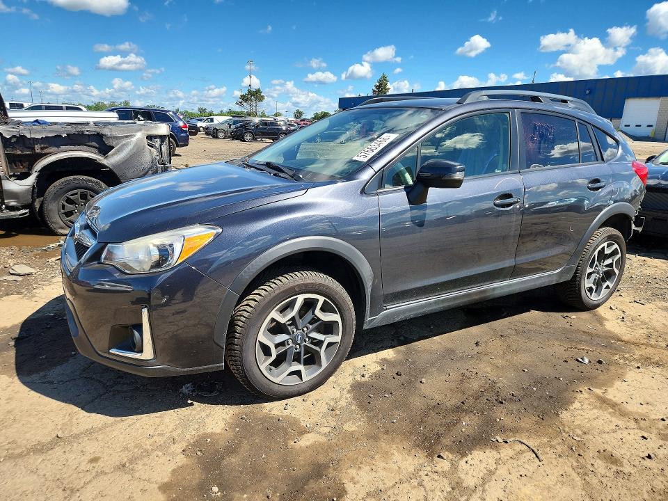 SUBARU CROSSTREK 2017 with VIN JF2GPANC8H8205566 - Photo from auction