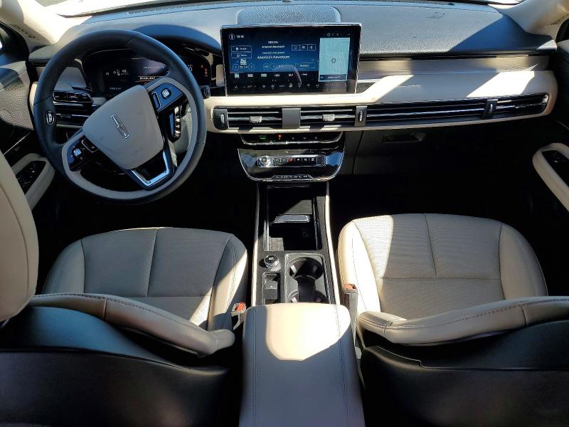 Снимка 8 от търг – 2025 LINCOLN CORSAIR с VIN 5LMCJ1DA2SUL15745